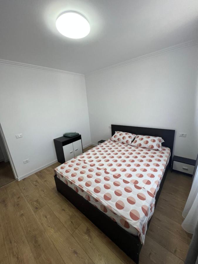 Sunny Apartment Center Suceava Buitenkant foto